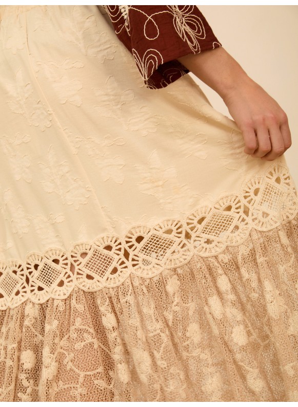 Falda Encaje Bordado