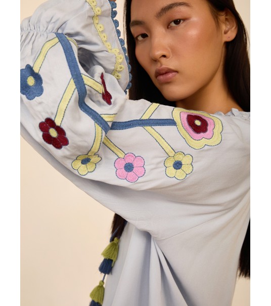 Blusa Mangas Bordadas 2